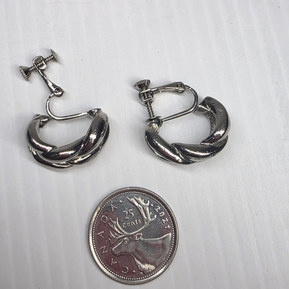 Elegant Silver toned braided Chunky Hoop clip on screw back Earrings - Picture 8 of 9